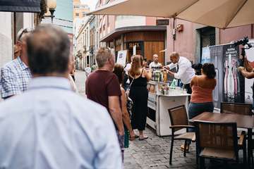 Más de cinco mil personas festejaron Triana Happy Market (Foto TA)